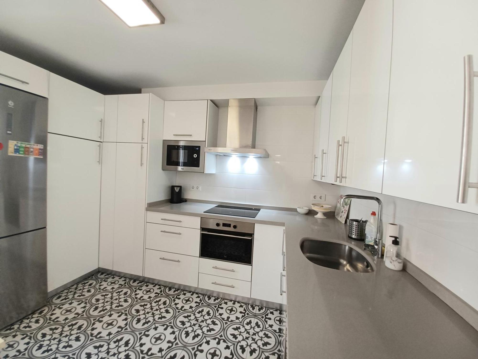 Inmogestion Integral Paraiso 4 Apartamento *